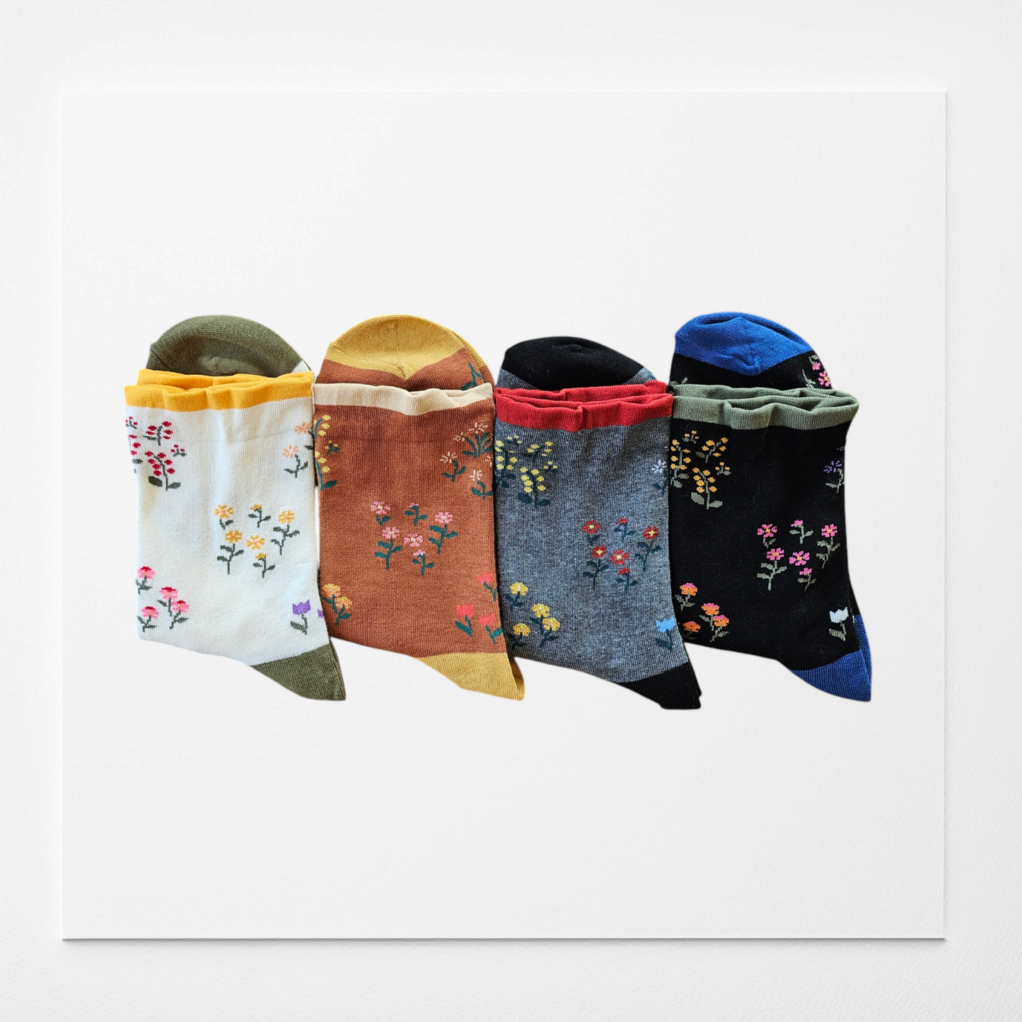Flower Pattern Women’s Cotton Socks [4 Colours available]