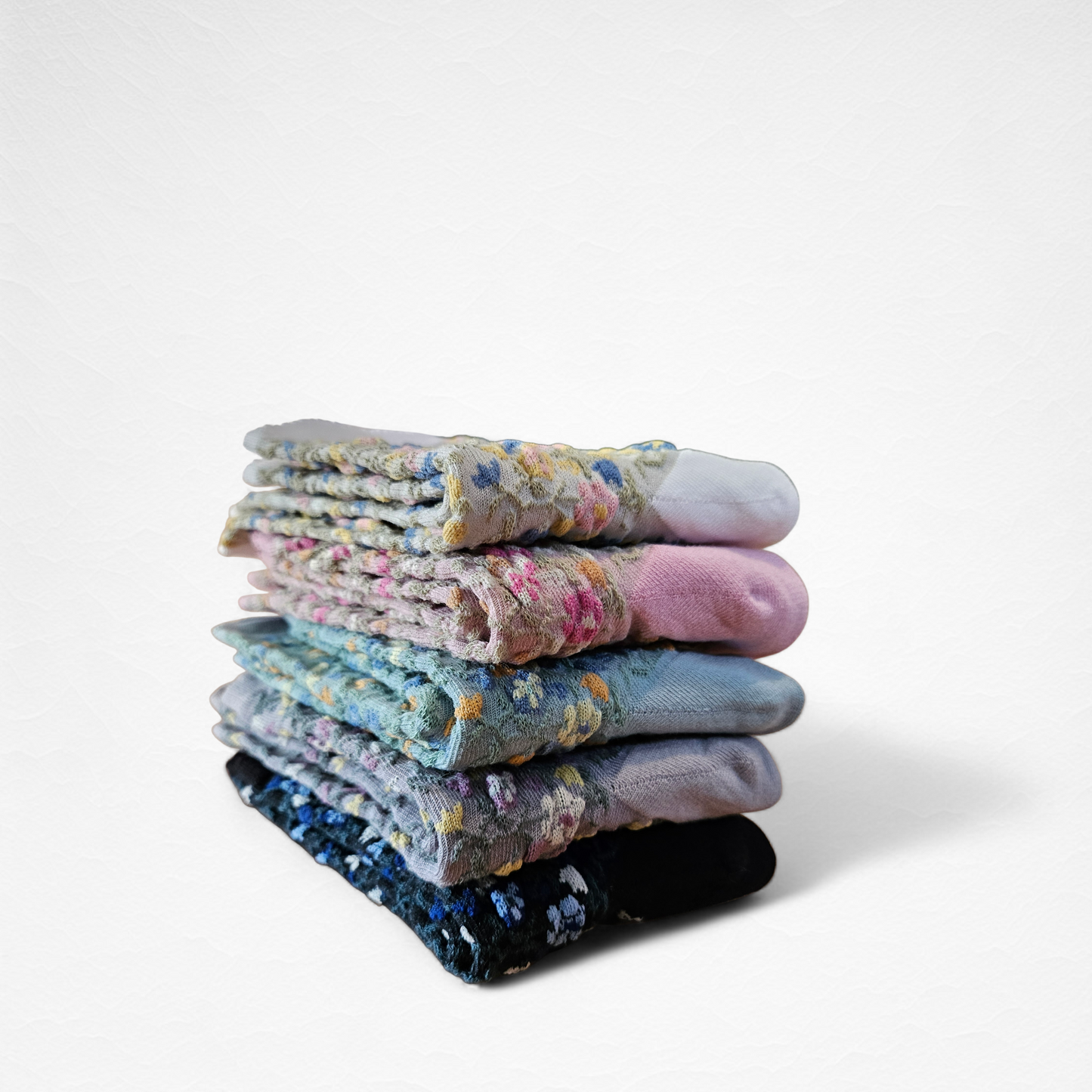 Flower Garden Pattern Women’s Cotton Socks [5 Colours available]